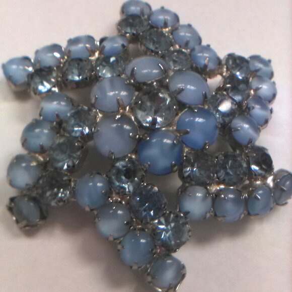 Vintage Blue Moonglow Silver-Tone Brooch - Picture 2 of 6